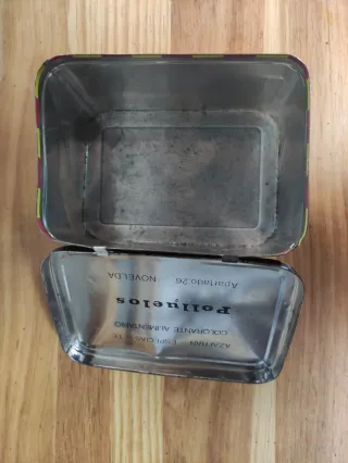 Caja metálica antigua Azafrán