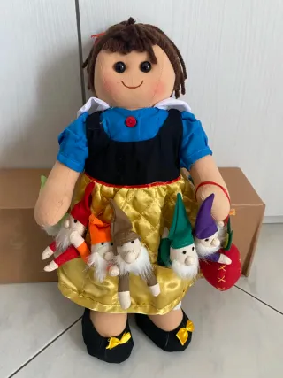 Bambola Biancaneve My Doll con nani