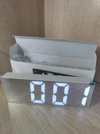 Reloj Digital con Alarma