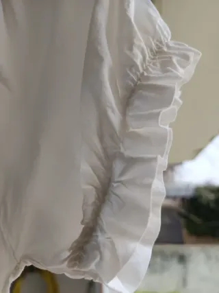 Blusa blanca con dibujo morado Talla S/M