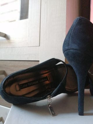 Botín tacón ante azul Zara Woman. UN SOLO USO.