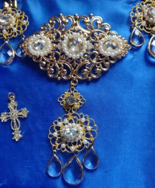 Rosario Fallera Adulta Dorado y Blanco