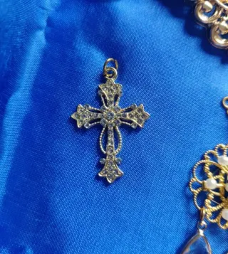 Rosario Fallera Adulta Dorado y Blanco