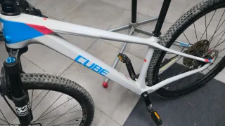 Bicicleta da Montagna Carbonio CUBE Access SL Donna