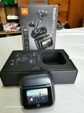 Auriculares JBL Tour Pro 3