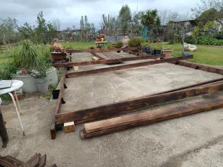 Pérgola de madera maciza. Ancho 5 m. Largo 8 m.