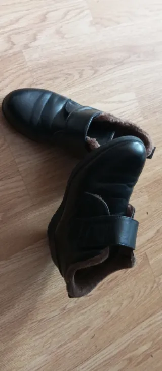 Botines negros con forro de pelo