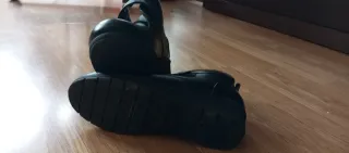 Botines negros con forro de pelo