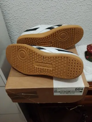 Zapatillas Reebok Hombre Blancas y Negras