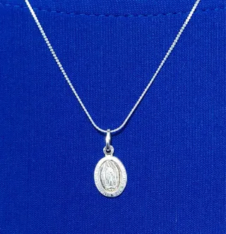 Medalla de la Virgen de Guadalupe de Plata de Ley