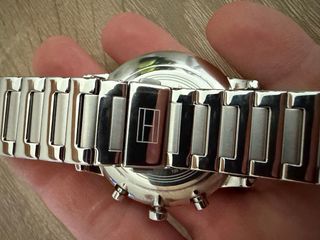 Reloj Tommy Hilfiger Negro y Plateado