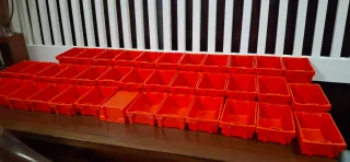 Contenedores Plásticos Mini Rojos