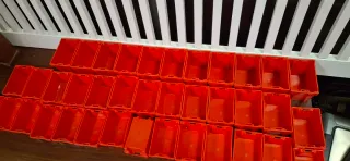 Contenedores Plásticos Mini Rojos