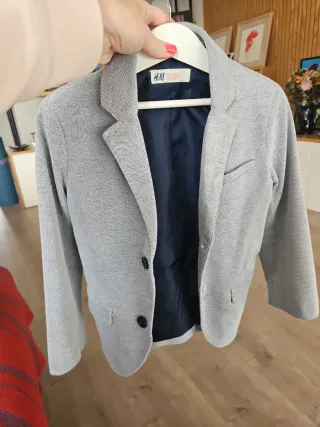 Chaqueta H&M niño gris T.XS 4 a 6 años