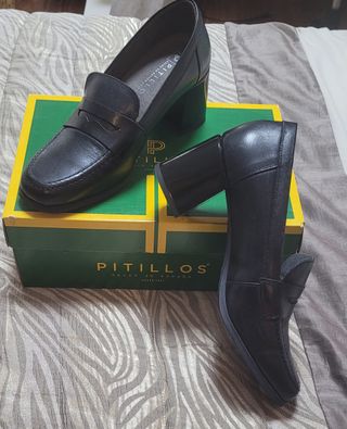 Zapatos de piel Pitillos