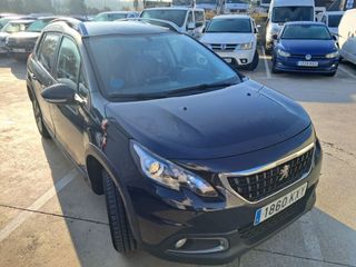 Peugeot 2008 BlueHDi 100 Signature 73 kW (100 CV)