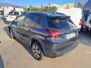 Peugeot 2008 BlueHDi 100 Signature 73 kW (100 CV)
