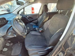 Peugeot 2008 BlueHDi 100 Signature 73 kW (100 CV)