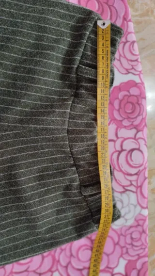 Pantaloni donna verdi a righe bianche