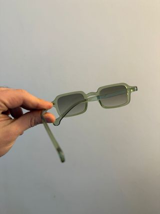 Occhiali da sole rettangolari verdi trasparenti