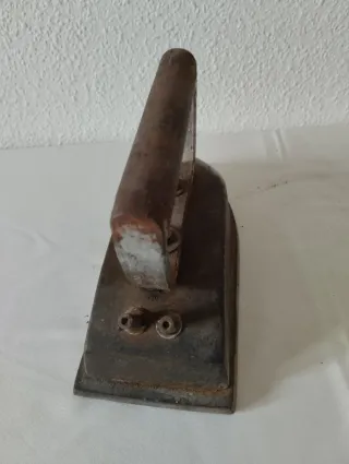 Plancha antigua de hierro