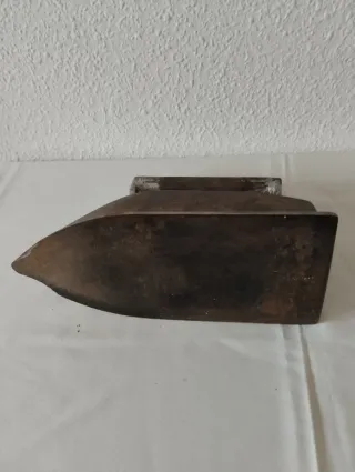 Plancha antigua de hierro