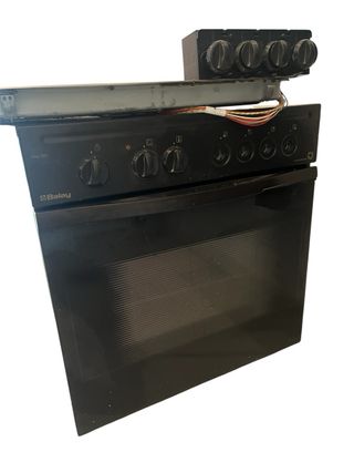 Horno y placa vitrocerámica Balay