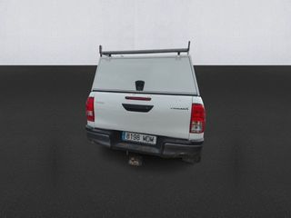 Toyota Hilux 2.4 D-4D Doble Cabina GX 110 kW (150 CV)