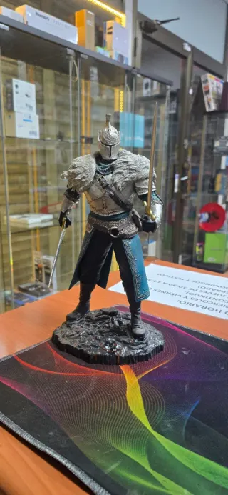 Figura Dark Souls II Caballero Faraam + extras