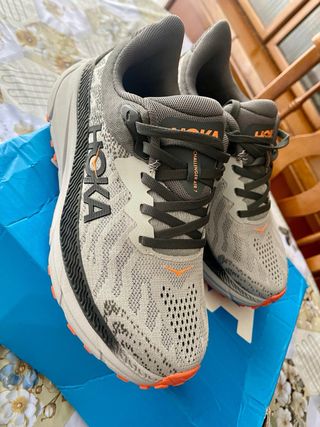 Hoka Challenger ATR 7 Gris Naranja