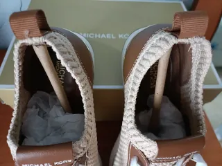 Deportivas Michael Kors Talla 37 Beige/Marrón