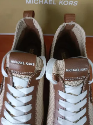 Deportivas Michael Kors Talla 37 Beige/Marrón
