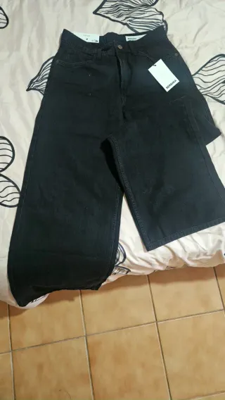 Pantalón Bershka Wide Leg Talla 36 Negro