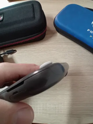 Switch Lite + Cargador + 2 Fundas + FIFA + memoria