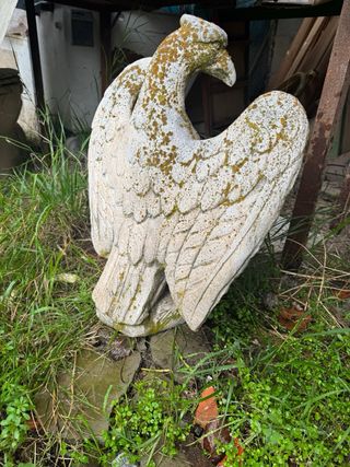 Escultura Águila Piedra Jardín