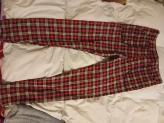 Jerséis,pantalones lote entero ,total 9 unidades