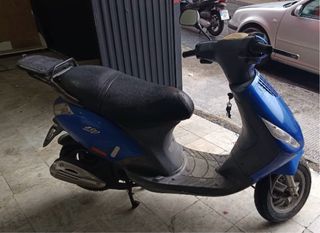 Piaggio Zip 50 4T Azul