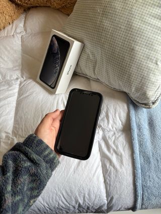 iPhone XR 128GB Nero + Custodia