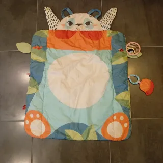 Alfombra de actividades para bebé