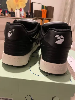 Off-White Sneakers nere e bianche