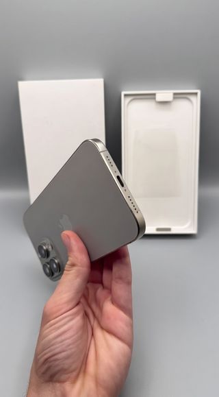 iPhone 16 Pro Max 256GB Titanio | Pari al Nuovo