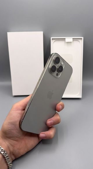 iPhone 16 Pro Max 256GB Titanio | Pari al Nuovo