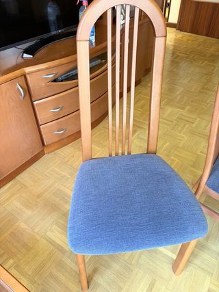 Mesa comedor y 4 sillas madera cerezo