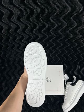 Zapatillas Alexander McQueen Blancas y Negras