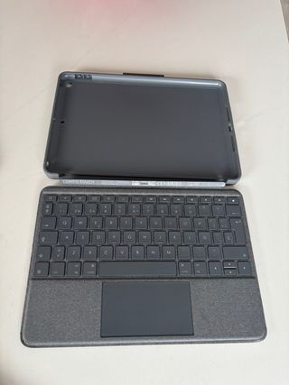 Logitech Combo Touch iPad Gen 9