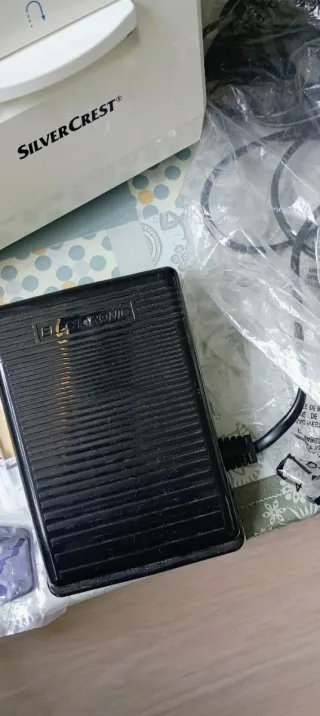 Máquina de coser SilverCrest SNM 33 A1