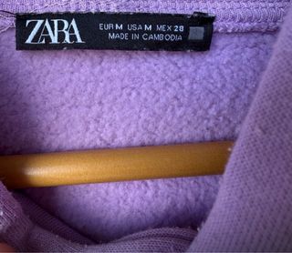 Sudadera Zara Morada Crop