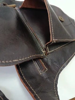 Riñonera de piel marrón