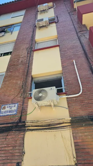 Instalación, reparación y mantenimiento de AC.
