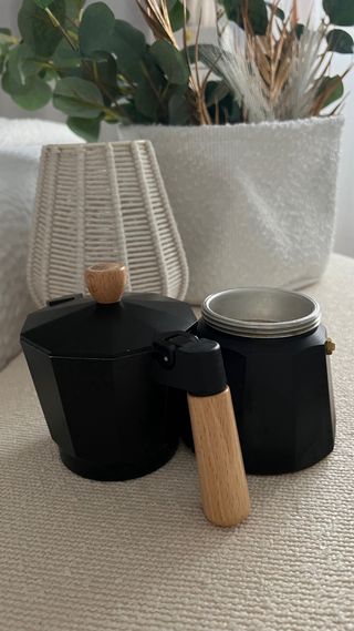 Cafetera Italiana Negra y Madera